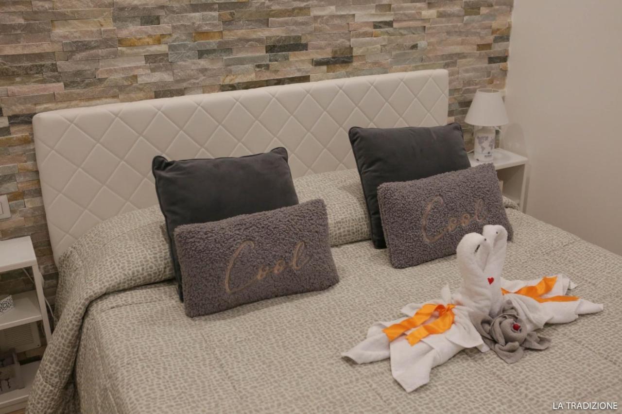 La Tradizione Bed & Breakfast Bari Bagian luar foto
