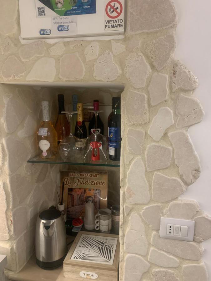 La Tradizione Bed & Breakfast Bari Bagian luar foto