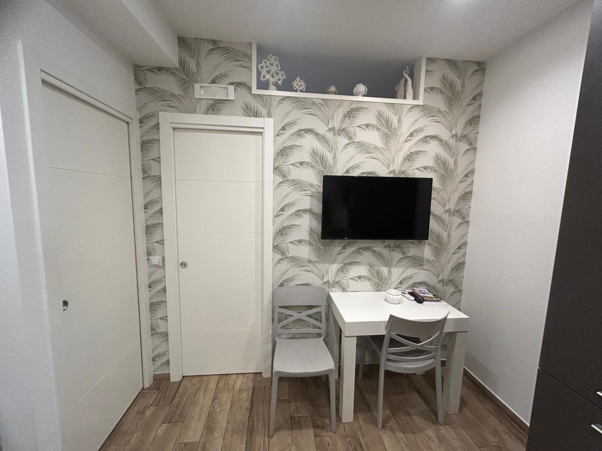La Tradizione Bed & Breakfast Bari Bagian luar foto